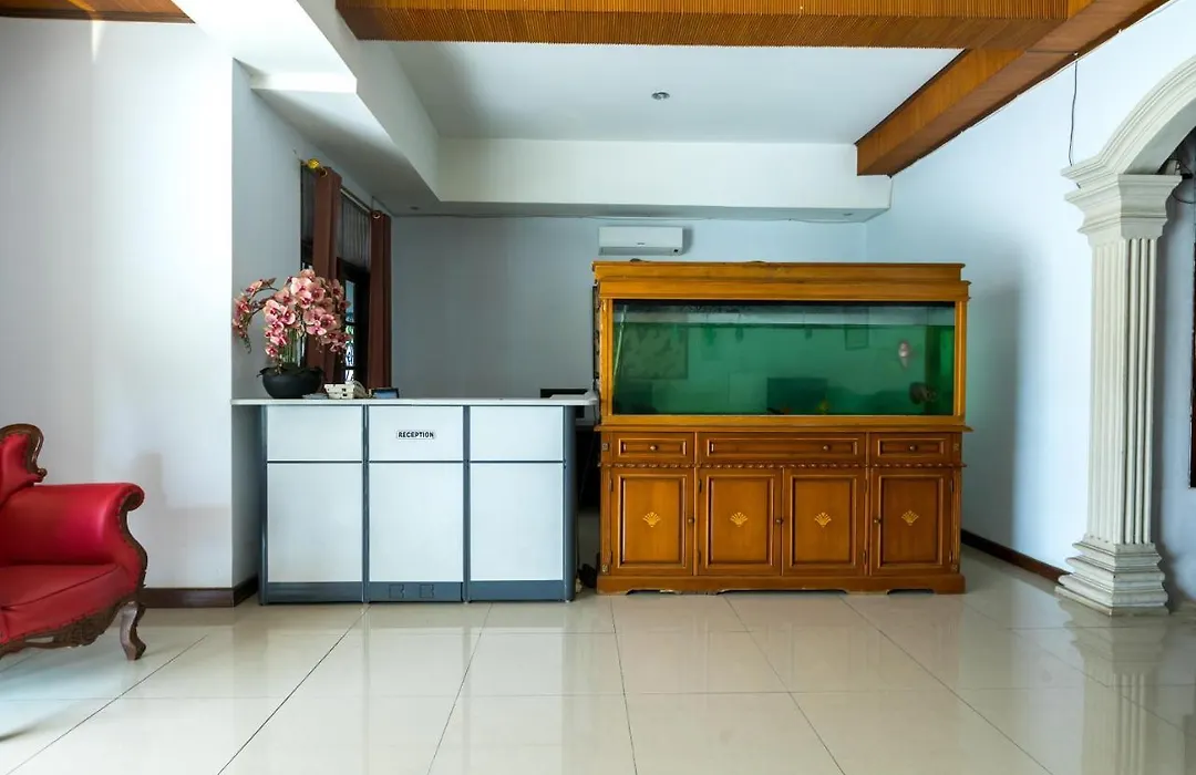 OYO 1421 Kasmaran Guest House Syariah-1